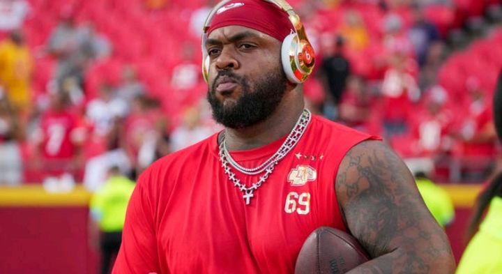 Breaking News: Chiefs DL Mike Pennel expresses gratitude for return to Kansas City...see more