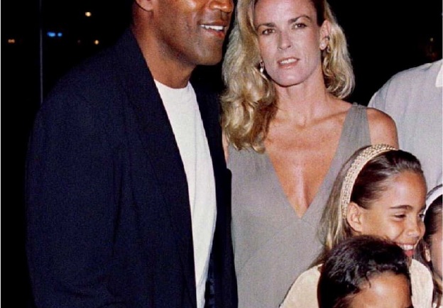 BREAKING NEWS: O.J. Simpson, former NFL star acquitted of his wife's murder, has died, his family says