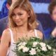 HOT ROMANTIC: Zendaya cheers on Tom Holland, arrives with flowers ❤️‍🩹💐 to support Romeo & Juliet