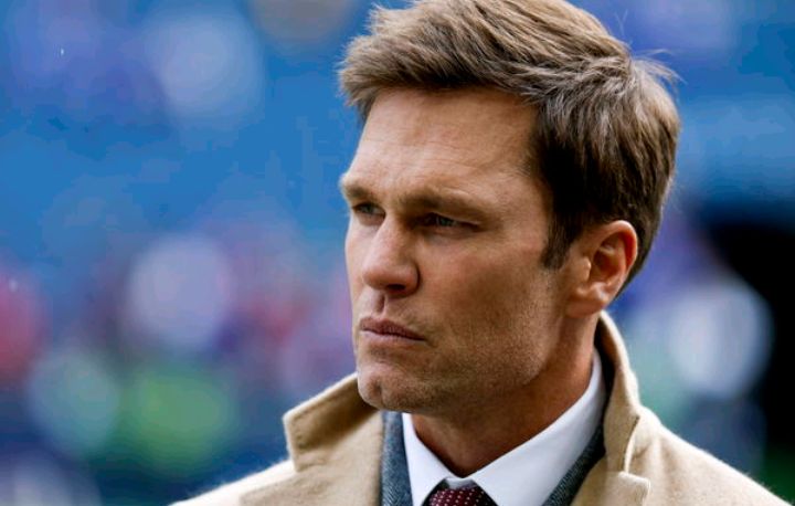 Sad News: “RIP”: Tom Brady’s Raiders Join NFL Community to Mourn Loss of Super Bowl Champ Who Passed Away at 74...see more