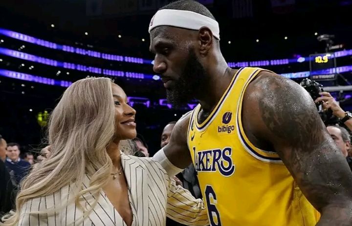 Breaking News: Savannah James gets angry when LeBron James struggles to take a step that helps him lengthen his career...see more