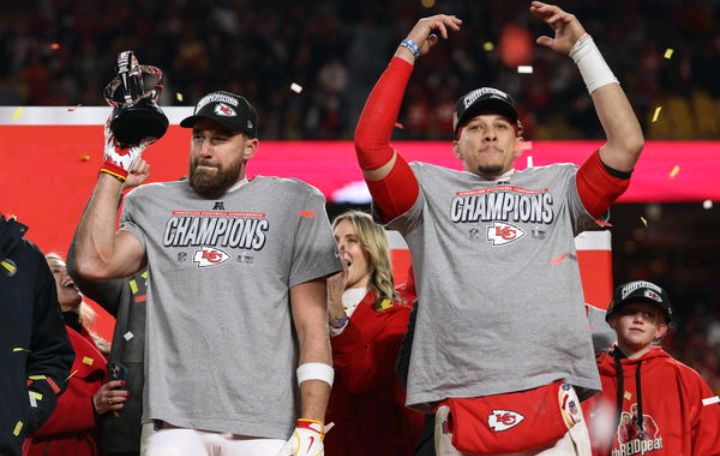 Breaking News: Patrick Mahomes’ Coach Sends 3-Word Message on Travis Kelce’s Return Amid Retirement Buzz Around Chiefs TE...see more