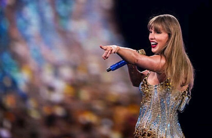 Breaking News: Taylor Swift celebrates a milestone in the life of her NFL BFF, who isn't Brittany Mahomes, amid rumors...see more